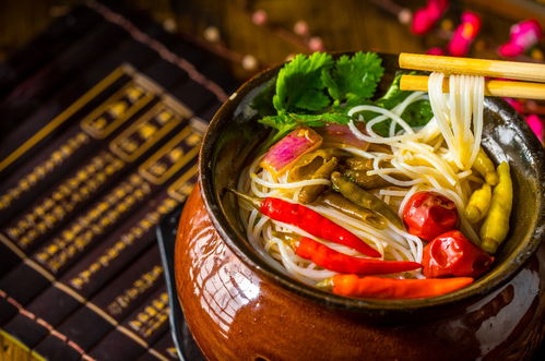 万元创业起步，酸辣煮义凭什么成小餐饮的制胜法宝
